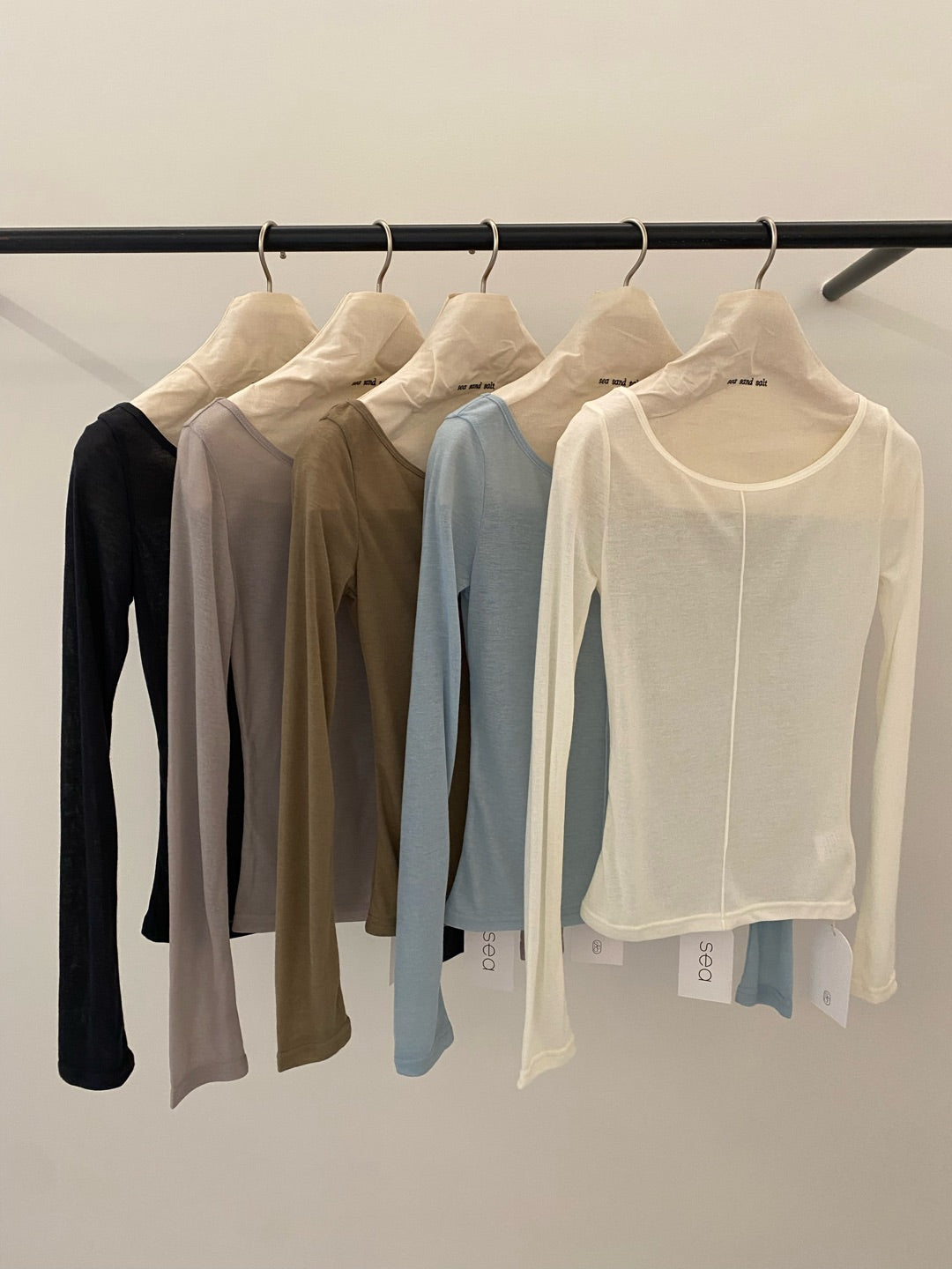 Wide-Collar Long Sleeve Top