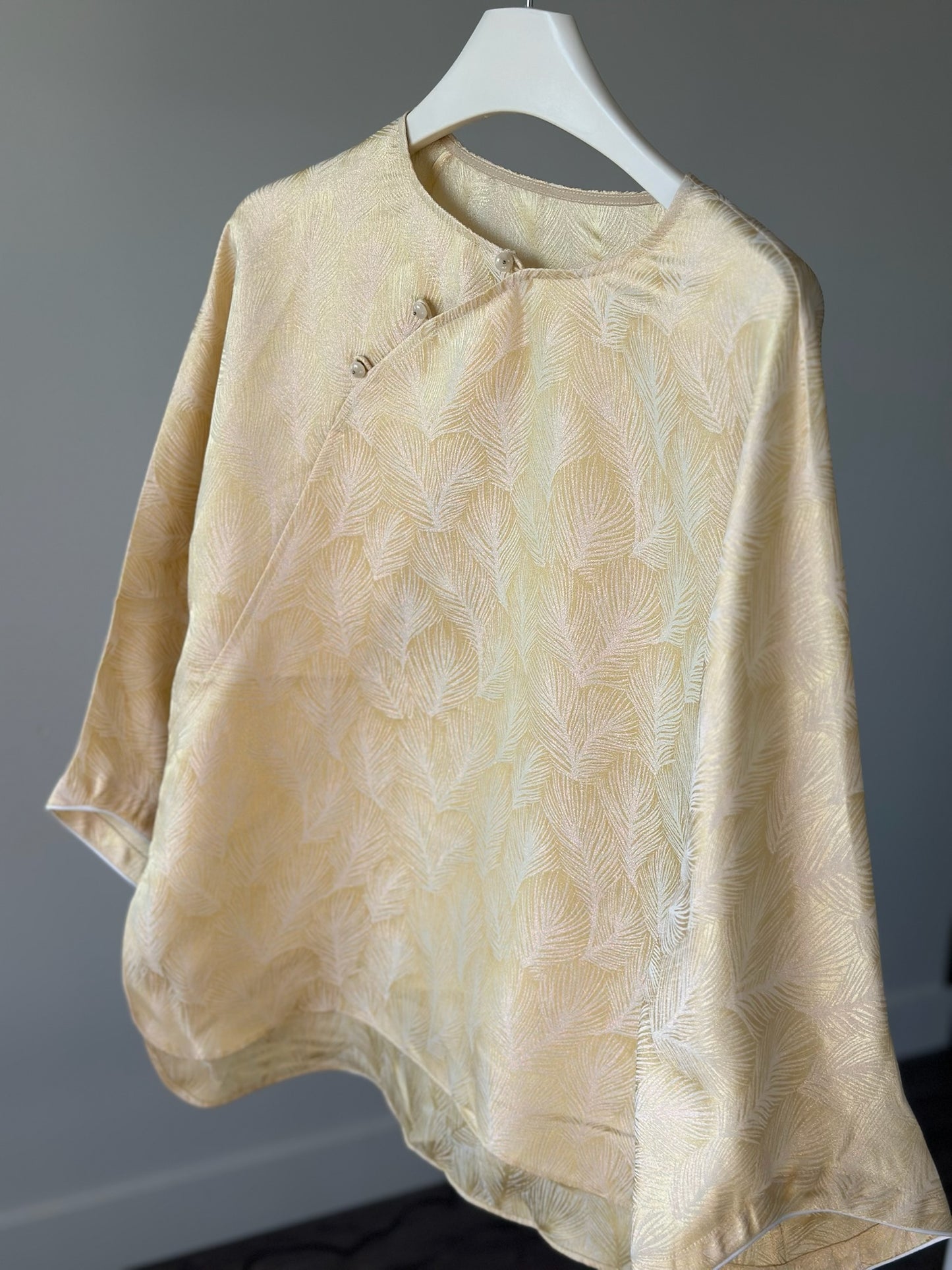 Gold-Thread Feather Silk Top