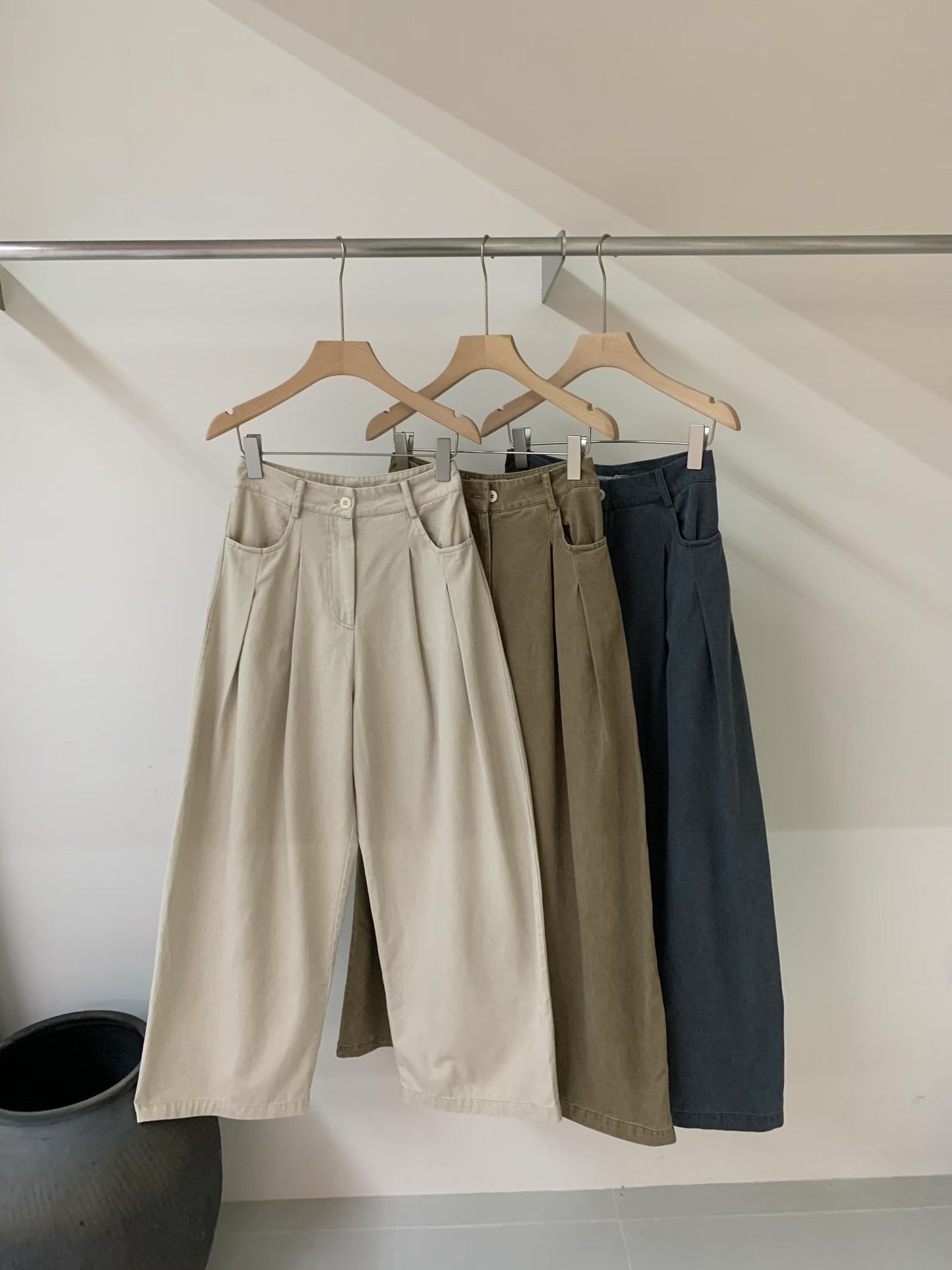 Japanese-Style Relaxed Pants